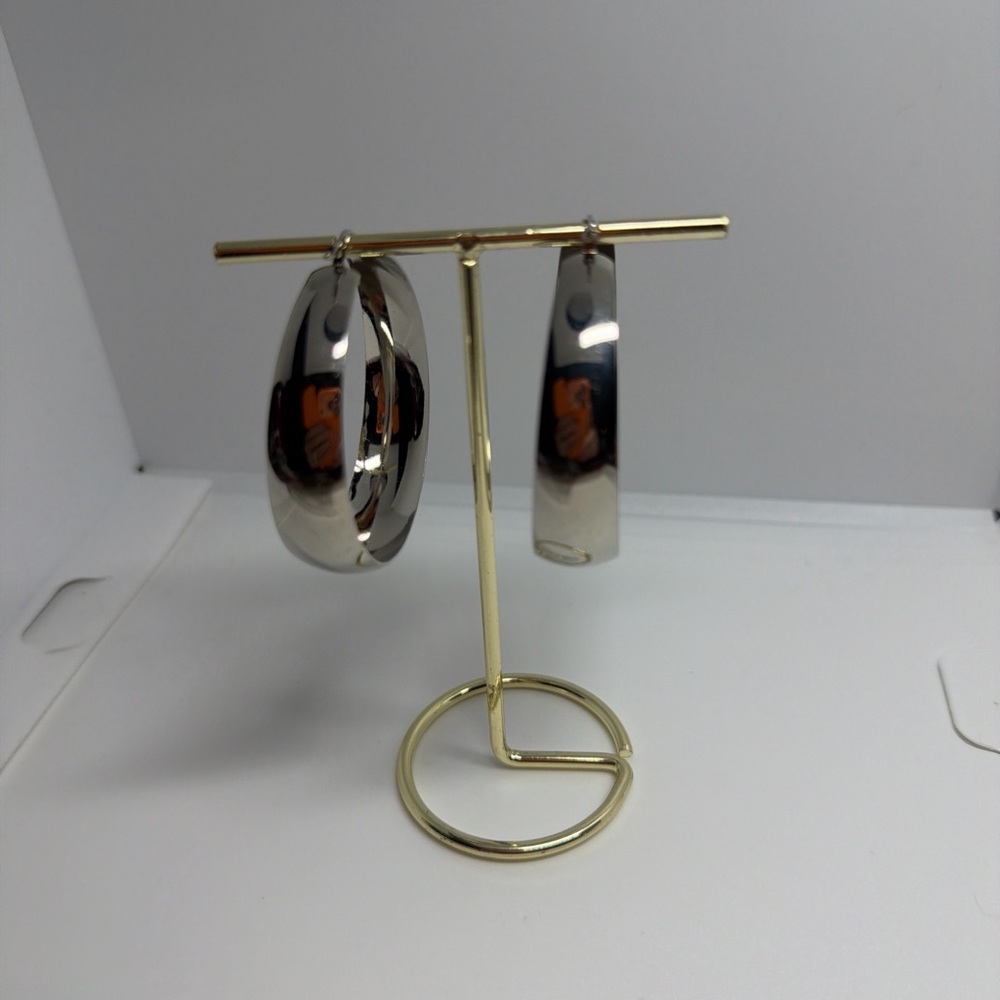 Classic Silver Hoop Earrings - Polished Metal Finish